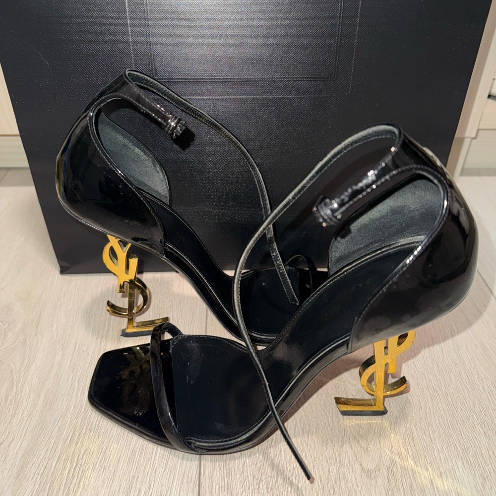 Yves Saint Laurent Black Heels with Gold Monogram
